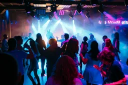ночной клуб гагарин на комендантском проспекте фото 2 - karaoke.moscow
